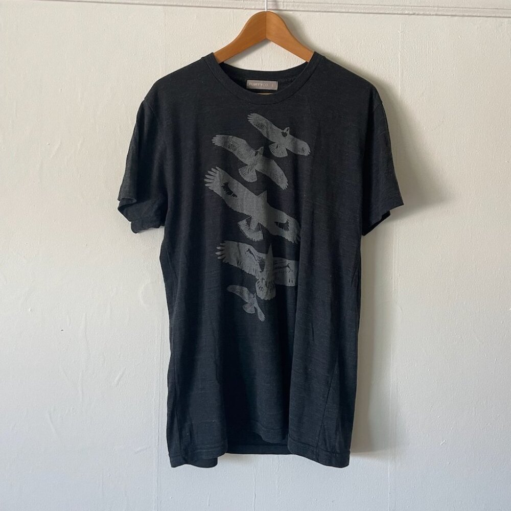 FluffyCo | Birds charcoal gray t-shirt Womens L
